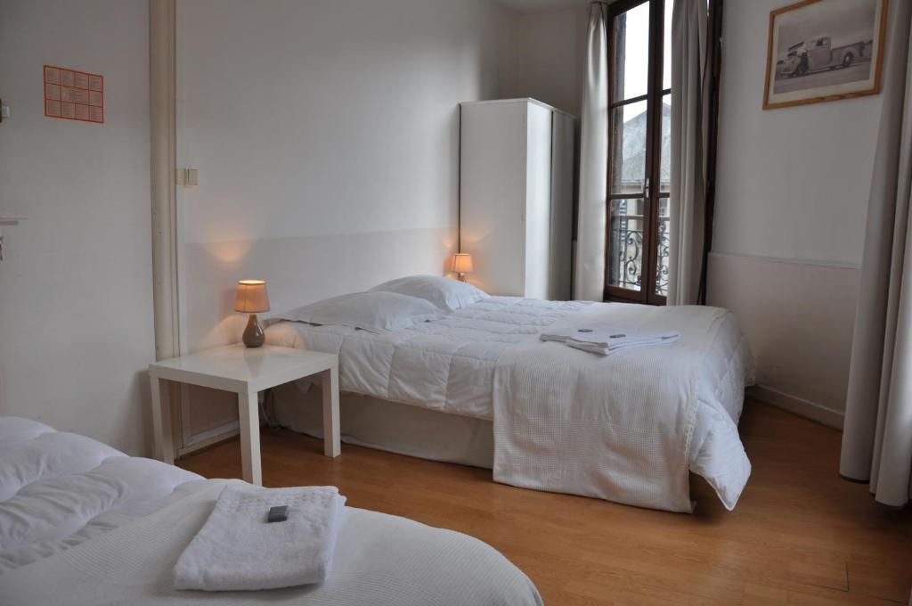 Cafe Hotel Du Theatre Dinan Dış mekan fotoğraf