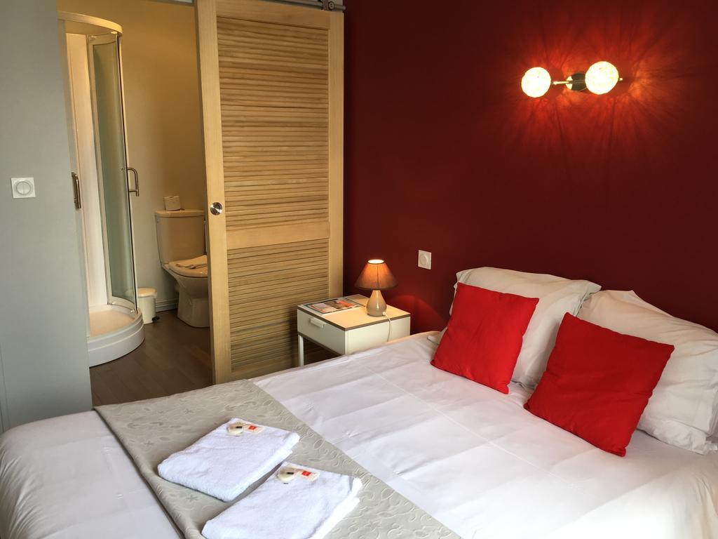 Cafe Hotel Du Theatre Dinan Dış mekan fotoğraf