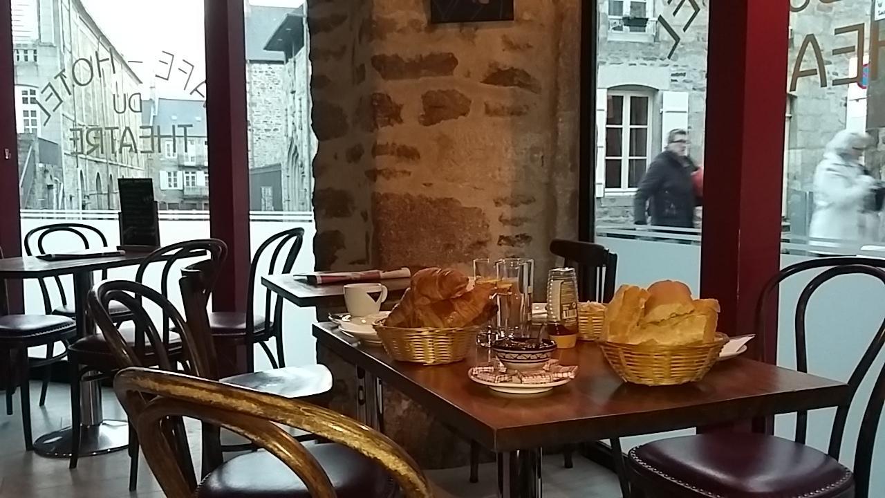Cafe Hotel Du Theatre Dinan Dış mekan fotoğraf